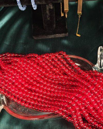 Red Holographic Beads