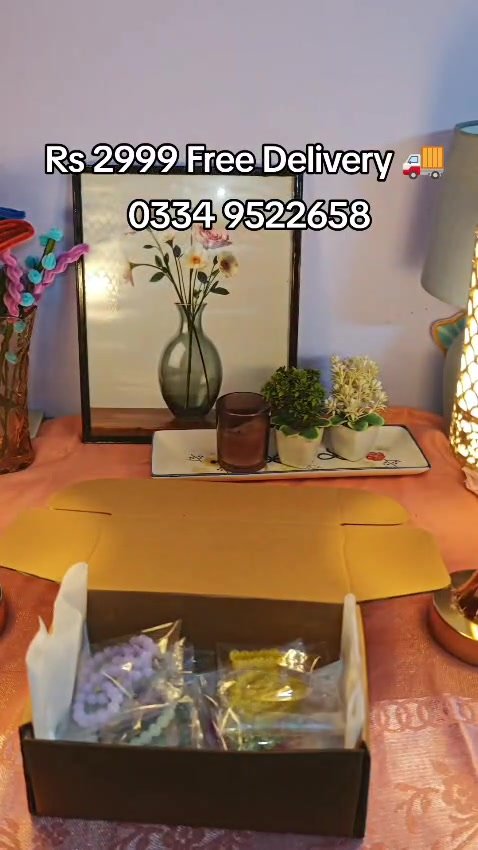 Lilac & Yellow Beads Deluxe Box - Rs. 2999