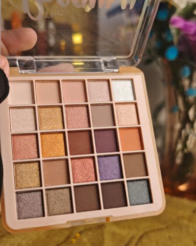 DoDo Girl Beauty Edition Eyeshadow Palette