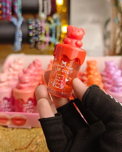 Huda Matte Me Bear Lip Oil