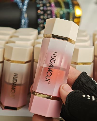 Huda Moji 2in1 Blush + Highlighter