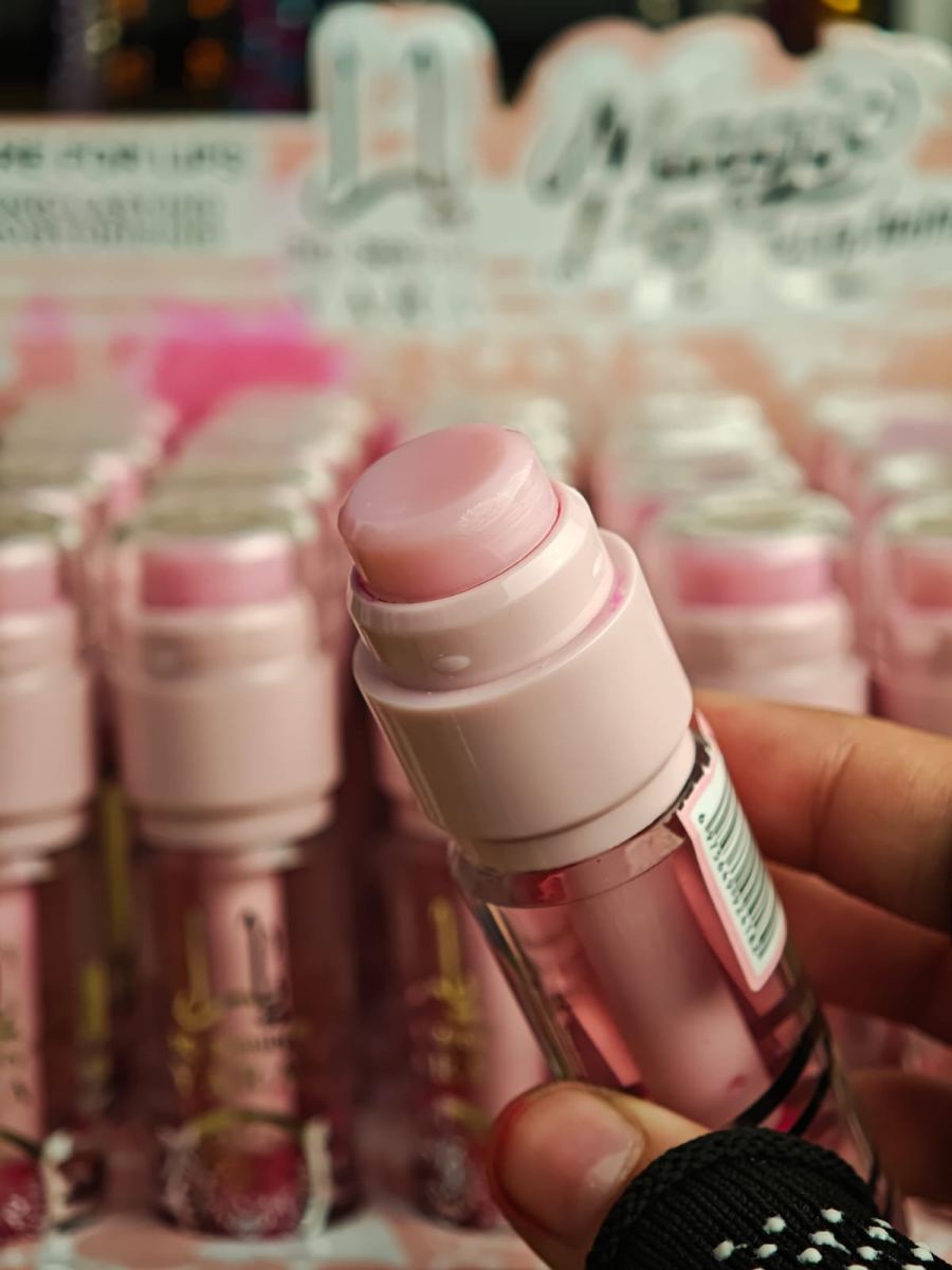 3Q Beauty Lip Oil Yara