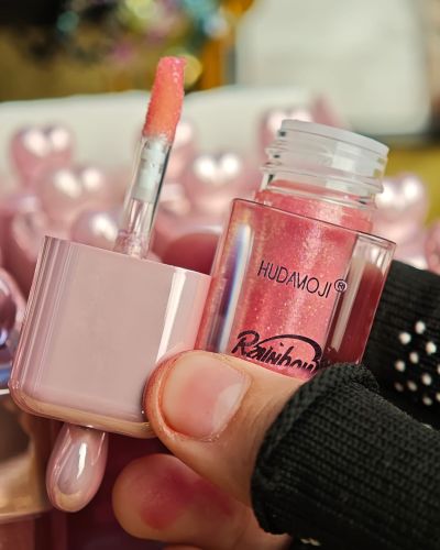 Huda Moji Rainbow Gloss
