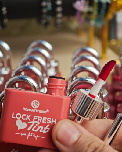 Romantic Bird Lock Tint