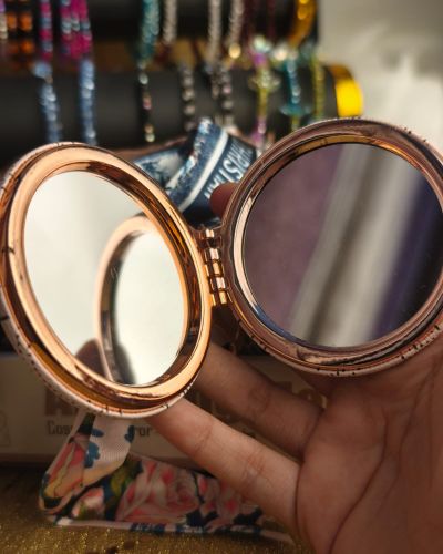 VSL Cosmetic Mirror