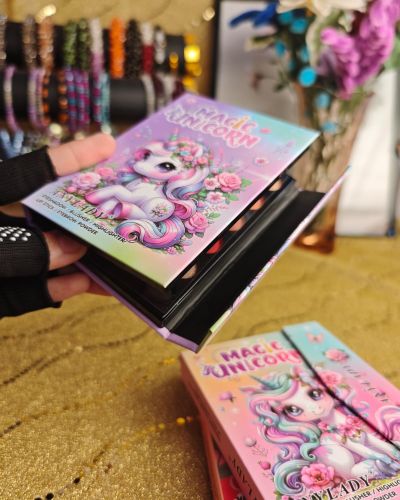 Any Lady Magic Unicorn & Style in Fashion Makeup Kit