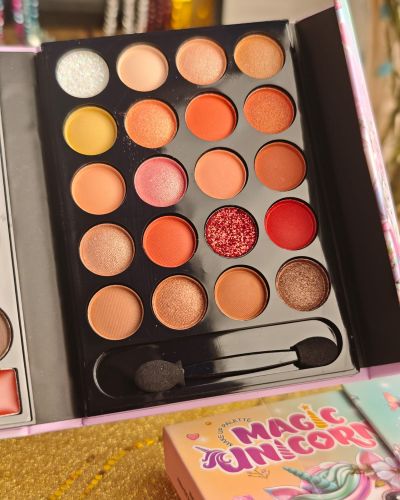 Any Lady Magic Unicorn & Style in Fashion Makeup Kit