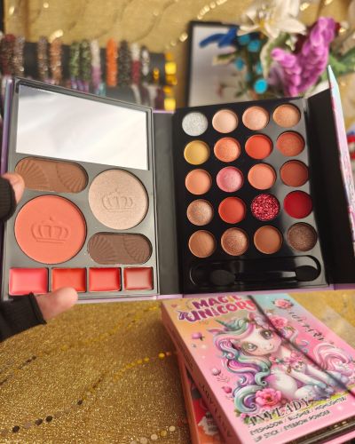 Any Lady Magic Unicorn & Style in Fashion Makeup Kit