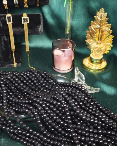 8 mm Plain Black Beads