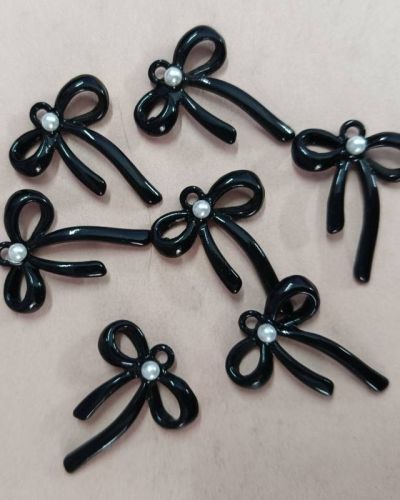 Black Pearl Bow Charm