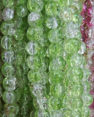 8 mm Crack Light Green Beads