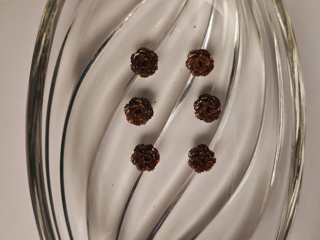 Sticky Charms Bronze