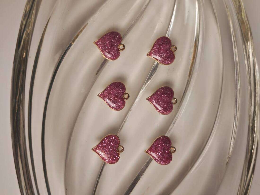 Glitter Fuchsia Heart Charms