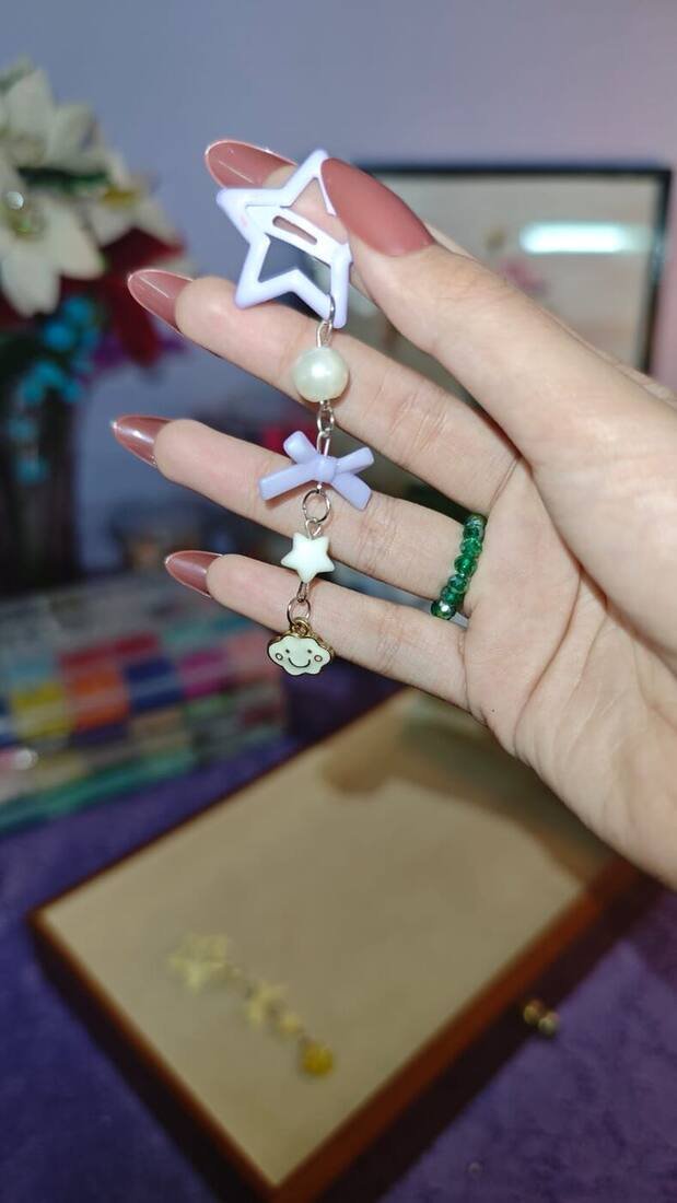 Star Charm Hair Clip