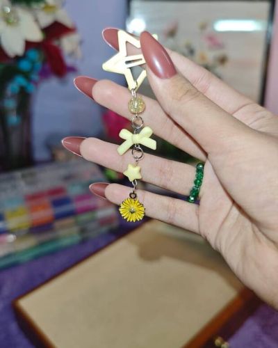 Star Charm Hair Clip